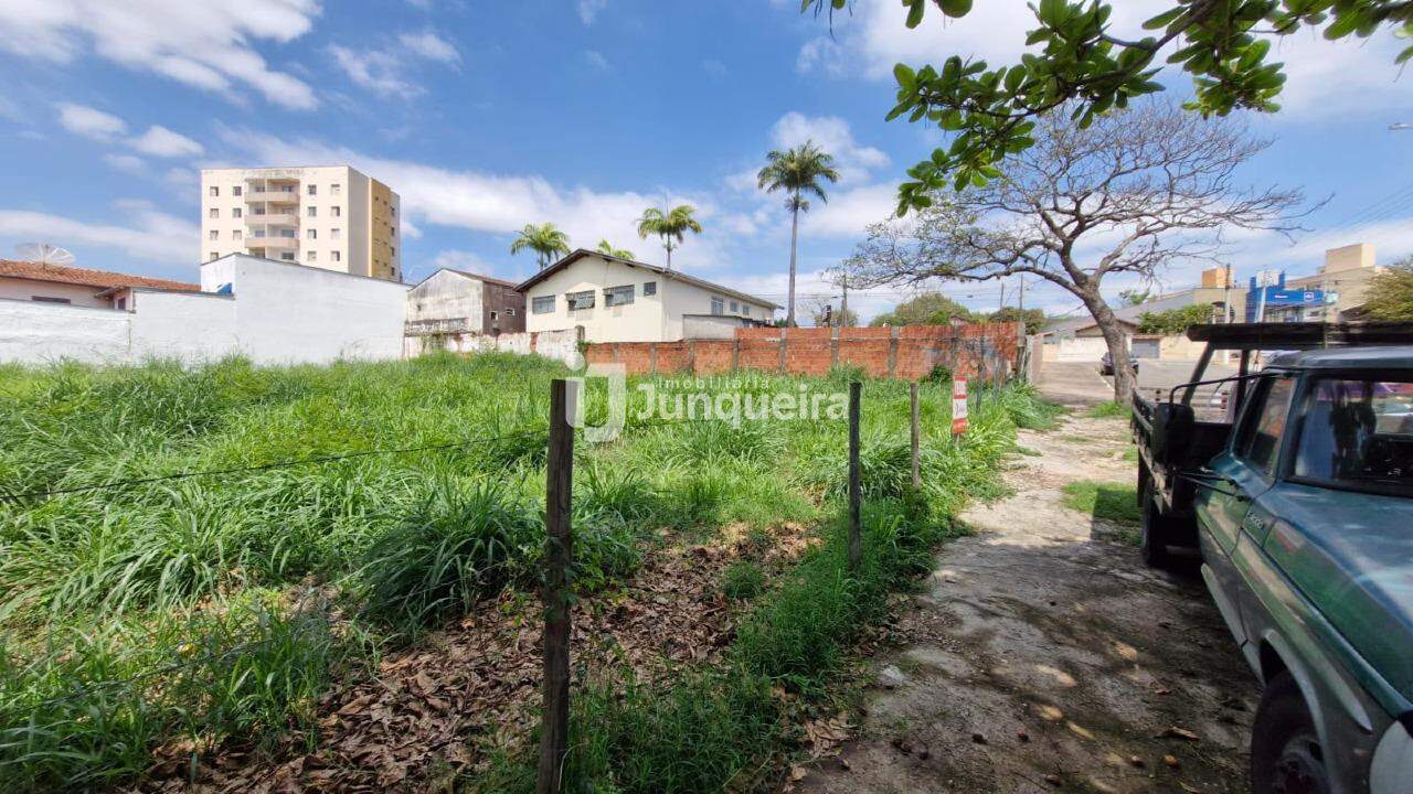 Terreno à venda, no bairro Jardim São Cristóvão I em Rio das Pedras - SP