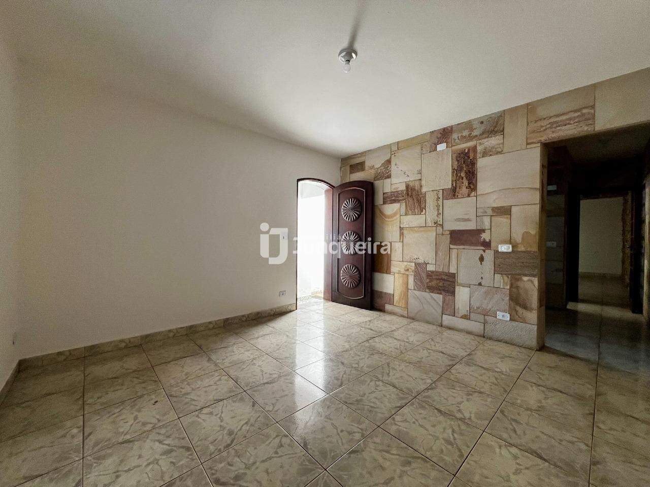 Casa à venda, 3 quartos, sendo 2 suítes, 2 vagas, no bairro PARQUE PREZOTTO em Piracicaba - SP