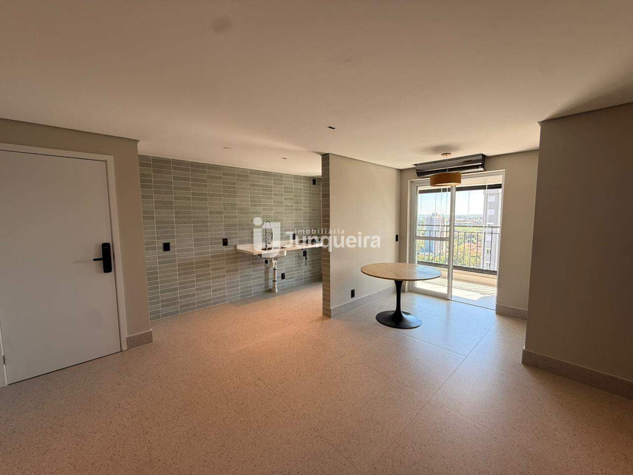 Apartamento à venda no Vivace Residencial, 3 quartos, sendo 1 suíte, 2 vagas, no bairro Piracicamirim em Piracicaba - SP