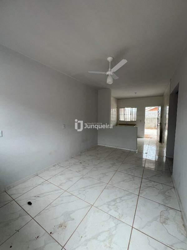 Casa para alugar, 2 quartos, 2 vagas, no bairro Jardim Alvorada em Rio das Pedras - SP