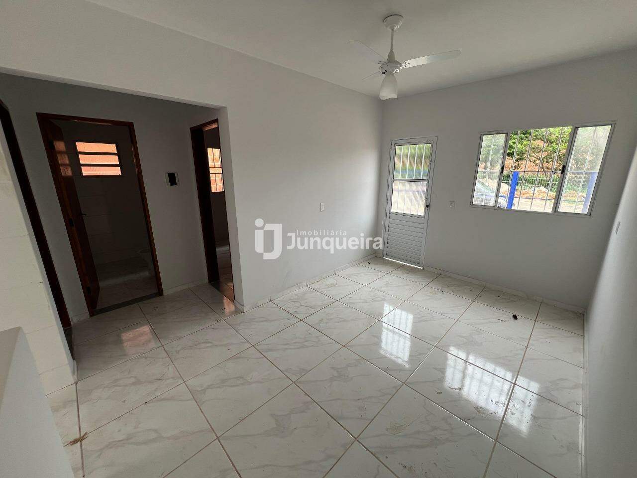 Casa para alugar, 2 quartos, 2 vagas, no bairro Jardim Alvorada em Rio das Pedras - SP