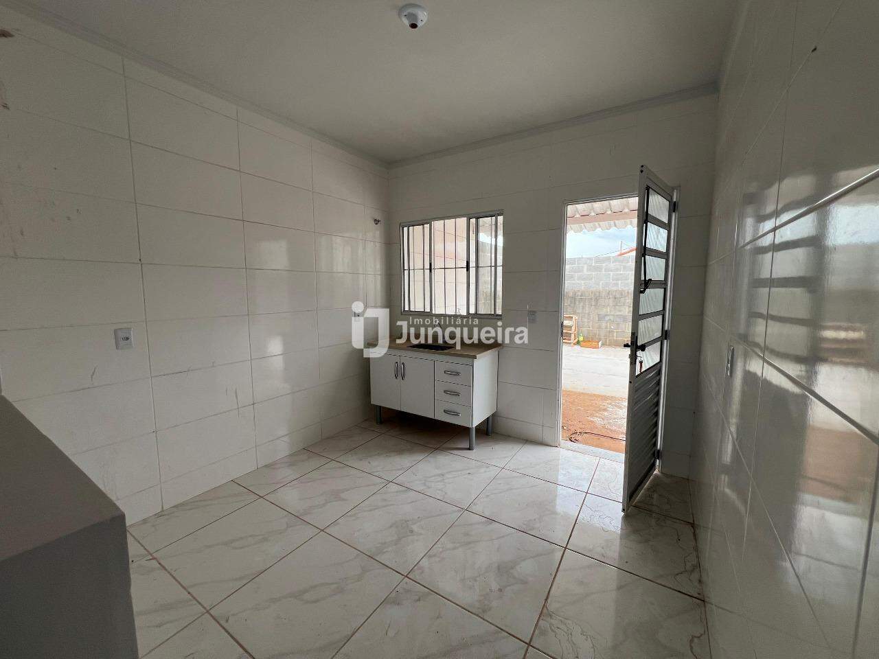 Casa para alugar, 2 quartos, 2 vagas, no bairro Jardim Alvorada em Rio das Pedras - SP