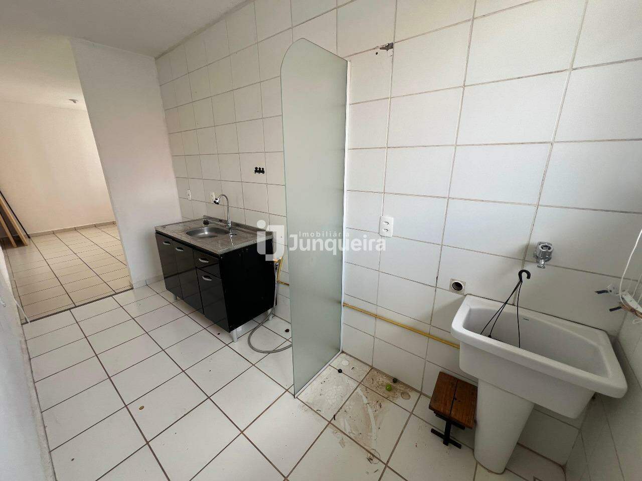 Apartamento para alugar no Parque Ville, 2 quartos, 1 vaga, no bairro Jardim Nova Suíça em Piracicaba - SP