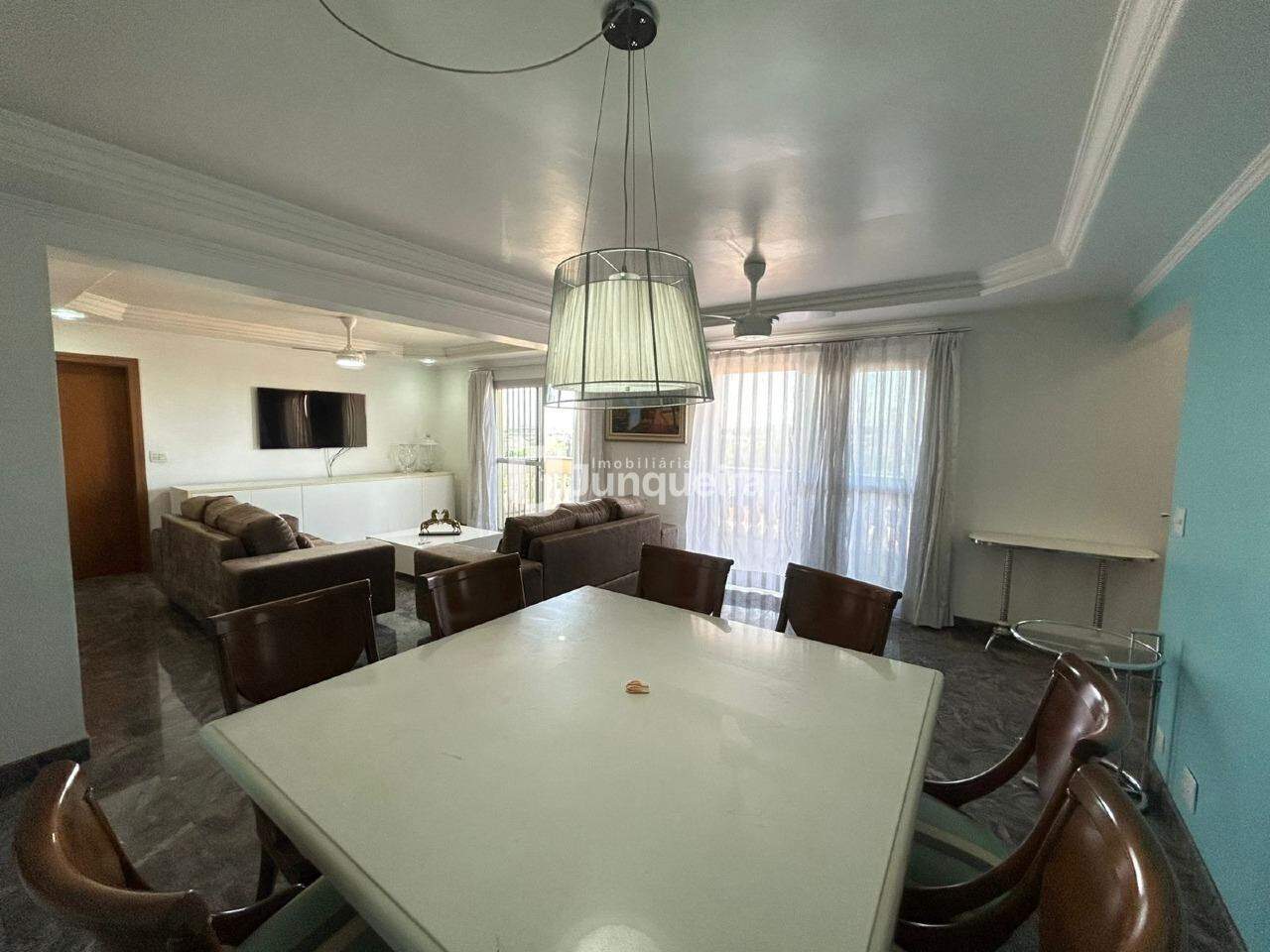 Apartamento à venda, 3 quartos, sendo 1 suíte, 1 vaga, no bairro Centro em Piracicaba - SP