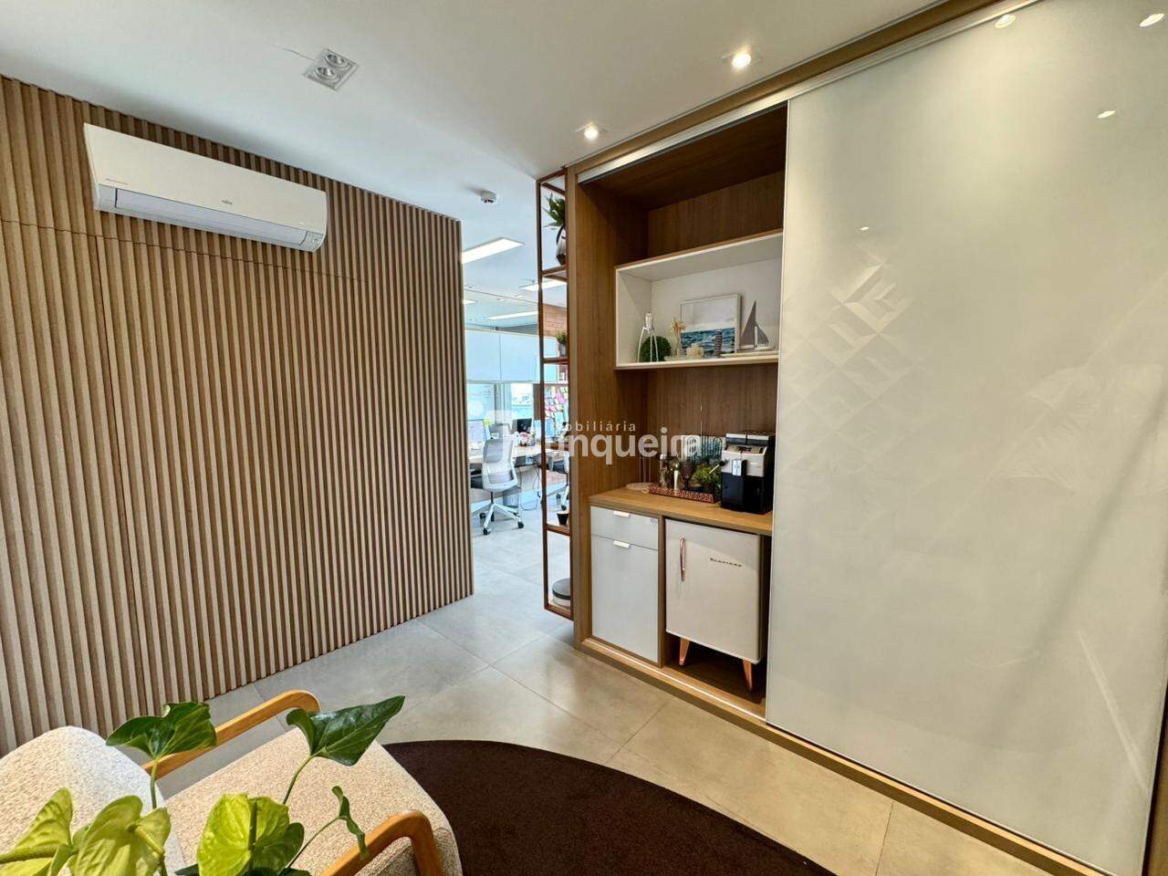 Sala Comercial à venda, 1 vaga, no bairro Cidade Jardim em Piracicaba - SP