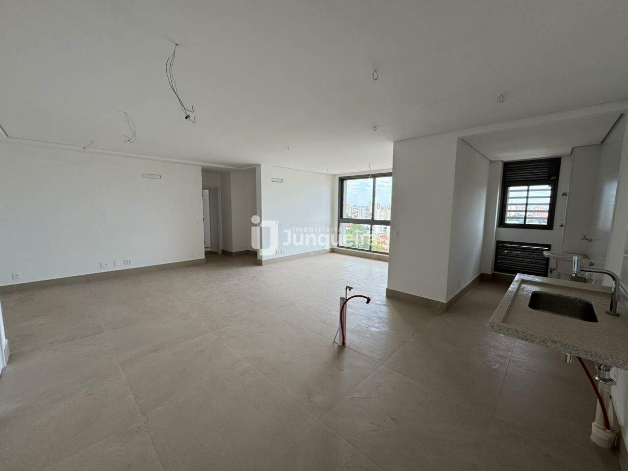 Apartamento à venda no Edifício L’Essence, 3 quartos, sendo 3 suítes, 2 vagas, no bairro São Dimas em Piracicaba - SP