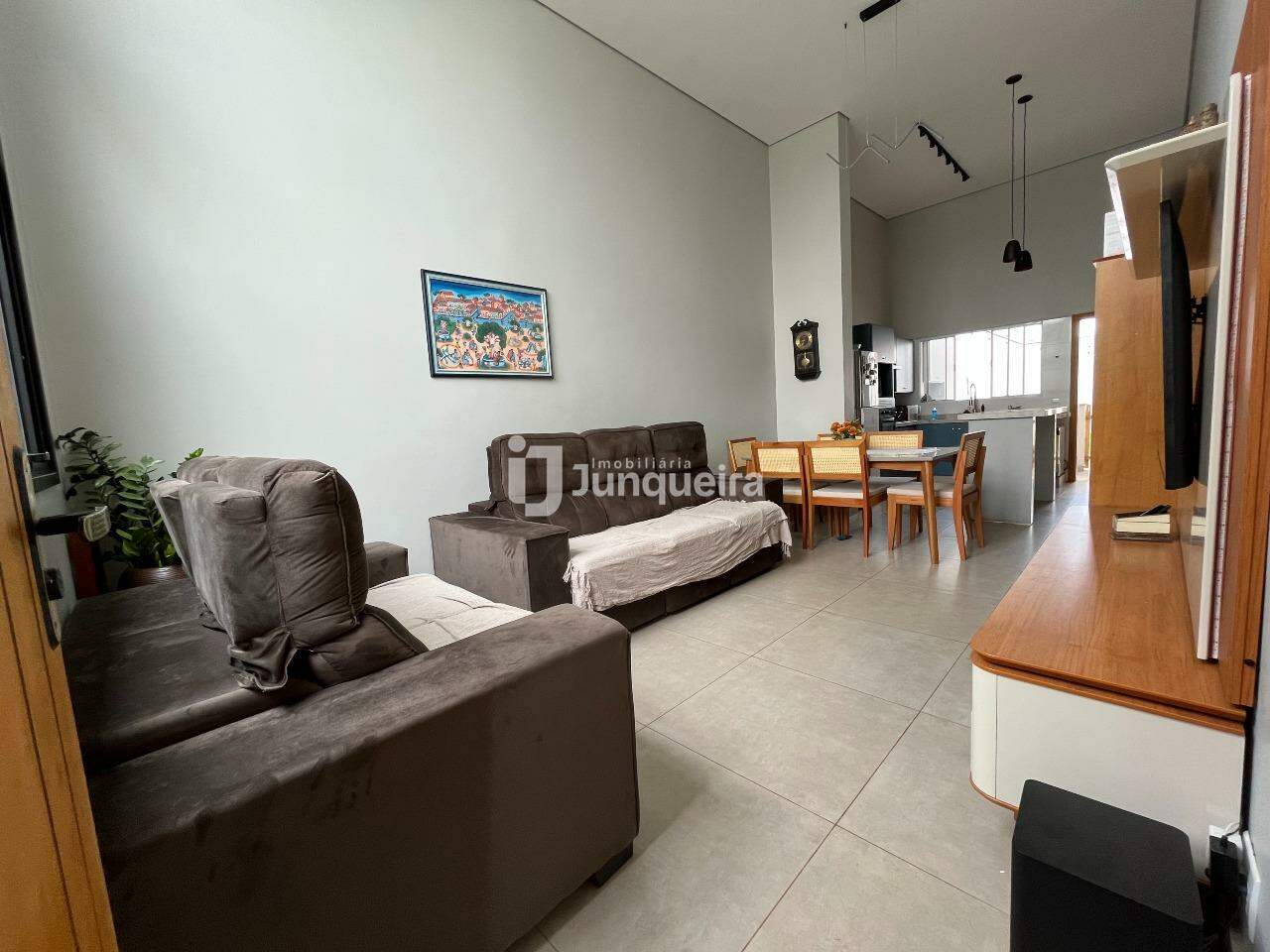 Casa à venda, 3 quartos, sendo 1 suíte, 2 vagas, no bairro Jardim São Francisco em Piracicaba - SP