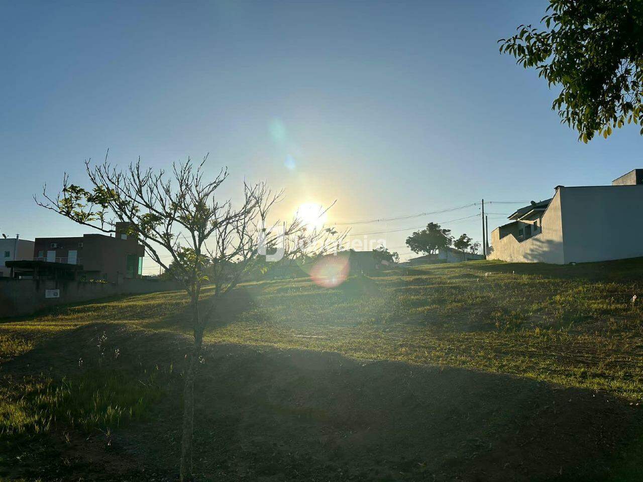 Terreno em Condomínio à venda no Residencial Terras das Águas, no bairro Fazenda Limoeiro em Águas de São Pedro - SP