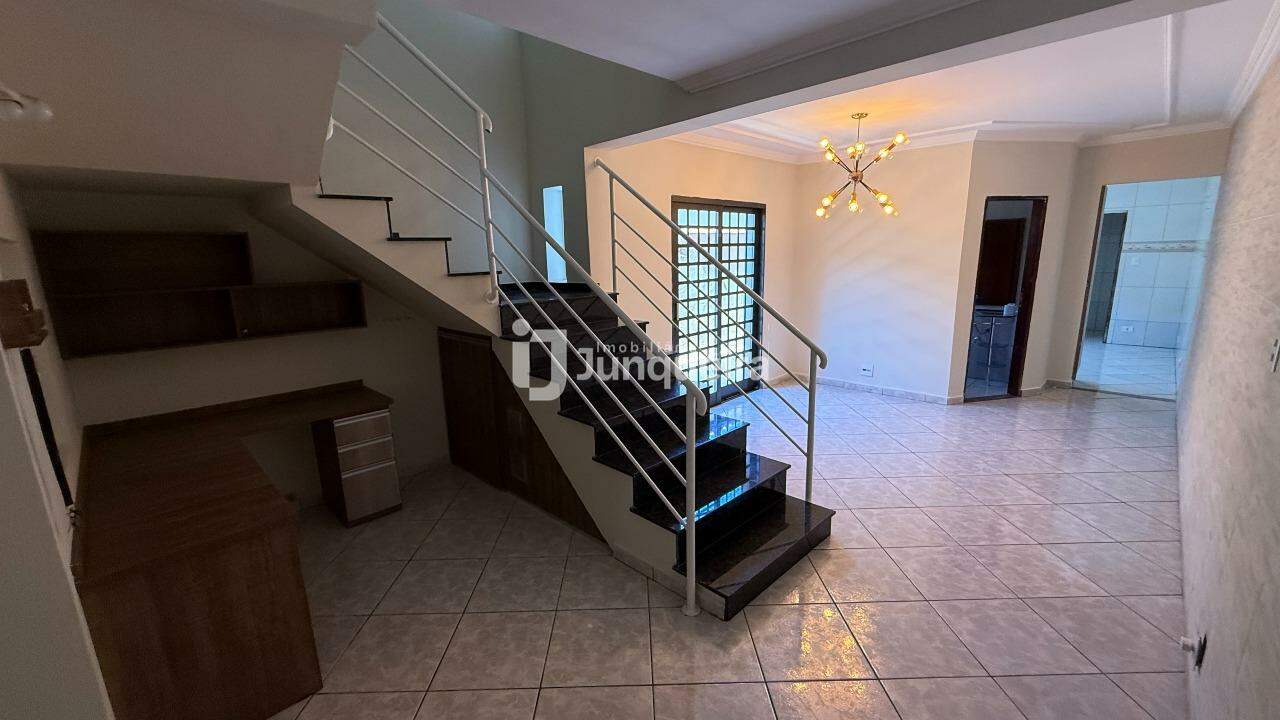 Casa para alugar, 3 quartos, sendo 1 suíte, 2 vagas, no bairro Loteamento Santa Rosa em Piracicaba - SP