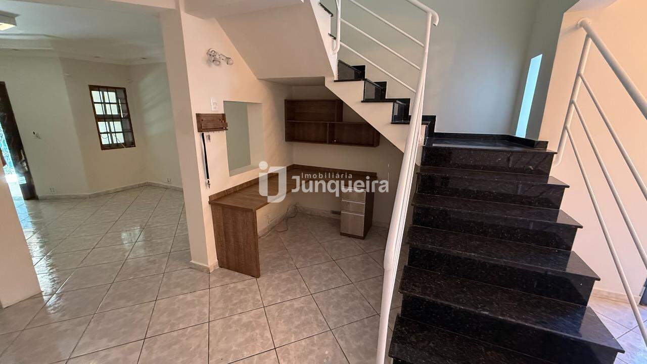 Casa para alugar, 3 quartos, sendo 1 suíte, 2 vagas, no bairro Loteamento Santa Rosa em Piracicaba - SP