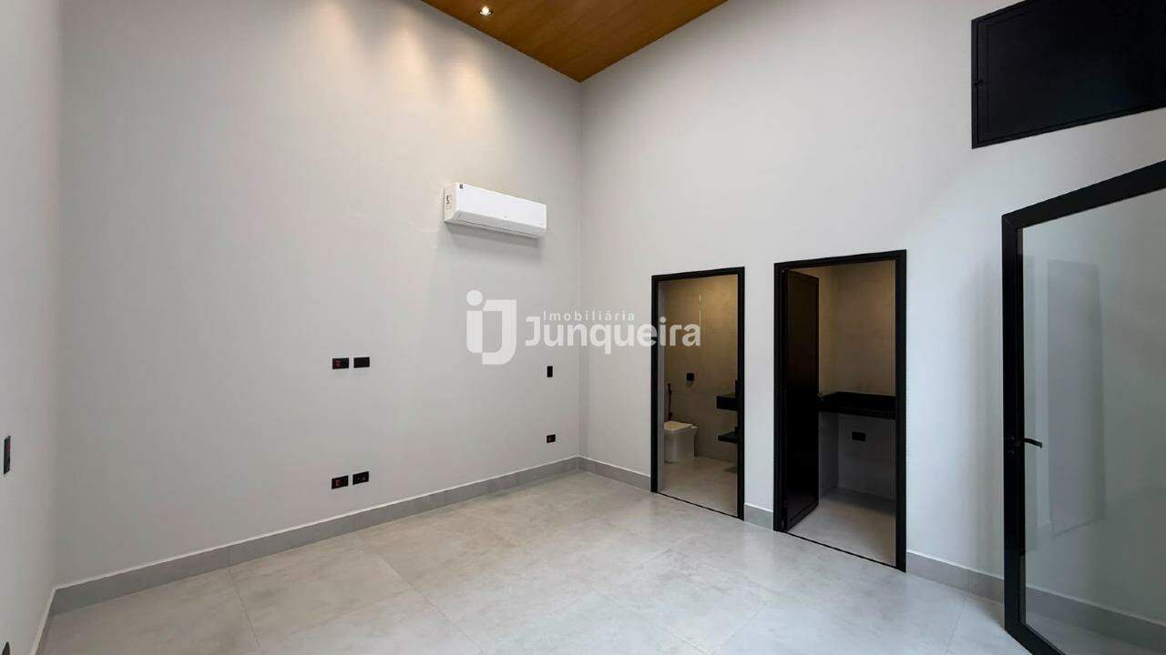 Salão para alugar, no bairro Santa Terezinha em Piracicaba - SP