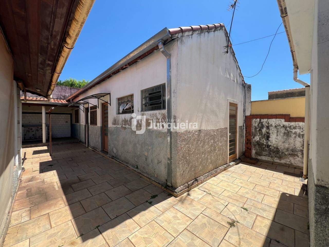Casa para alugar, 2 quartos, no bairro Paulicéia em Piracicaba - SP