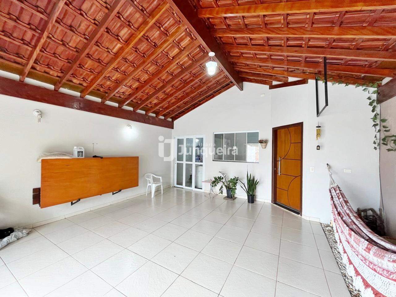 Casa à venda, 3 quartos, sendo 1 suíte, 2 vagas, no bairro Parque Residencial Monte Rey III em Piracicaba - SP