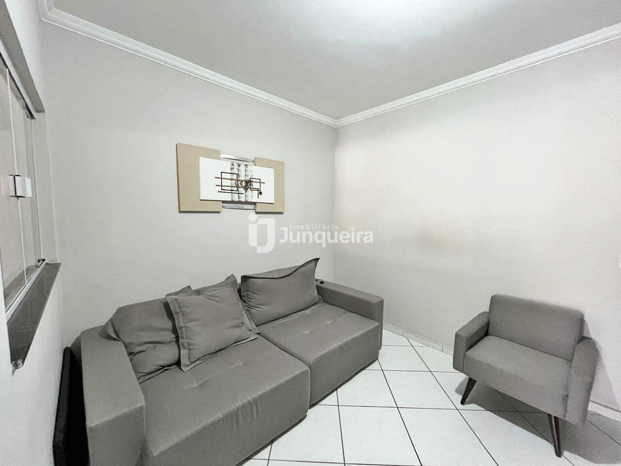 Casa à venda, 3 quartos, sendo 1 suíte, 2 vagas, no bairro Parque Residencial Monte Rey III em Piracicaba - SP