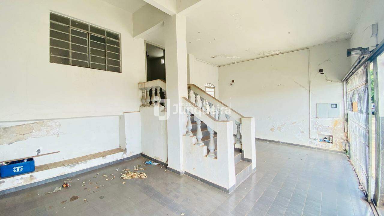 Casa à venda, 2 quartos, 2 vagas, no bairro Vila Rezende em Piracicaba - SP