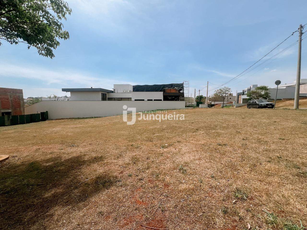 Terreno em Condomínio à venda no Villa Bela Vista, no bairro Villa Bela Vista em Piracicaba - SP