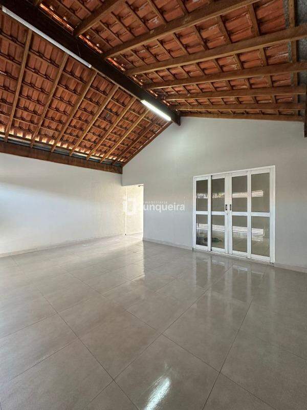 Casa à venda, 2 quartos, sendo 1 suíte, 2 vagas, no bairro Park Monte Rey II em Piracicaba - SP