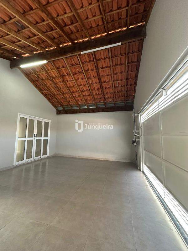 Casa à venda, 2 quartos, sendo 1 suíte, 2 vagas, no bairro Park Monte Rey II em Piracicaba - SP