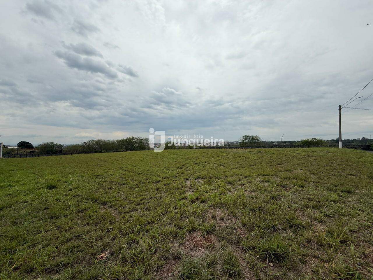 Terreno em Condomínio à venda no Park Campestre II, no bairro Campestre em Piracicaba - SP