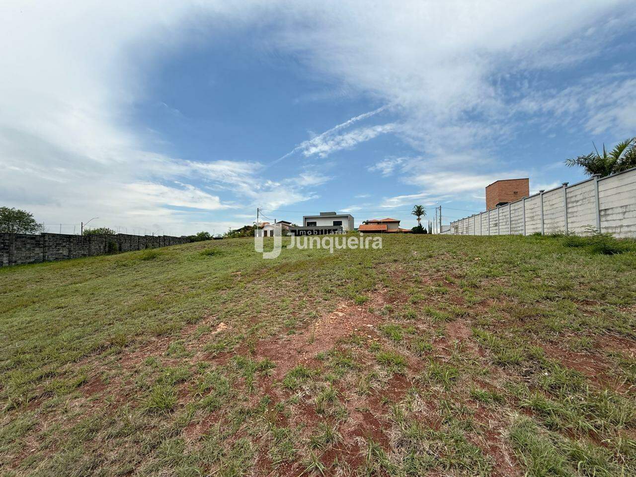 Terreno em Condomínio à venda no Park Campestre II, no bairro Campestre em Piracicaba - SP