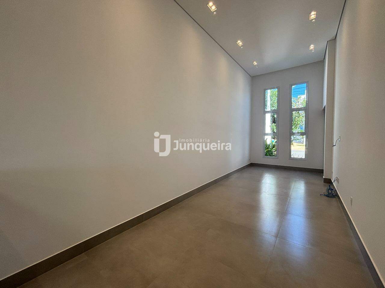 Casa em Condomínio à venda no Mônaco, 3 quartos, sendo 1 suíte, 2 vagas, no bairro Mônaco  em Piracicaba - SP