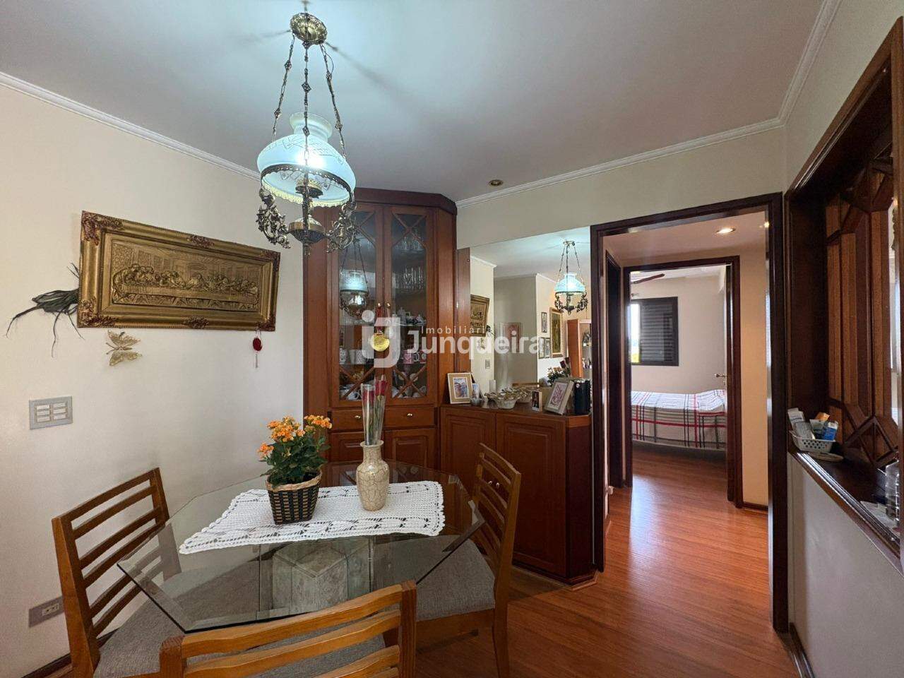 Apartamento à venda no Miami, 2 quartos, sendo 1 suíte, 2 vagas, no bairro Cidade Alta em Piracicaba - SP