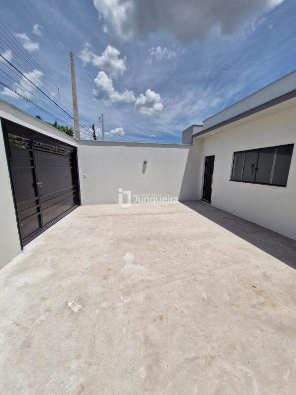 Casa à venda, 3 quartos, sendo 1 suíte, 2 vagas, no bairro Residencial Serra Verde em Piracicaba - SP