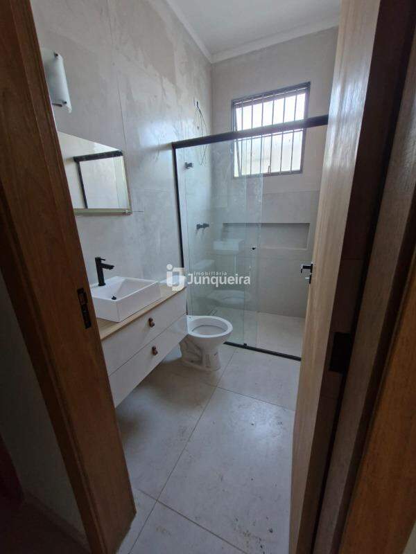 Casa à venda, 3 quartos, sendo 1 suíte, 2 vagas, no bairro Residencial Serra Verde em Piracicaba - SP