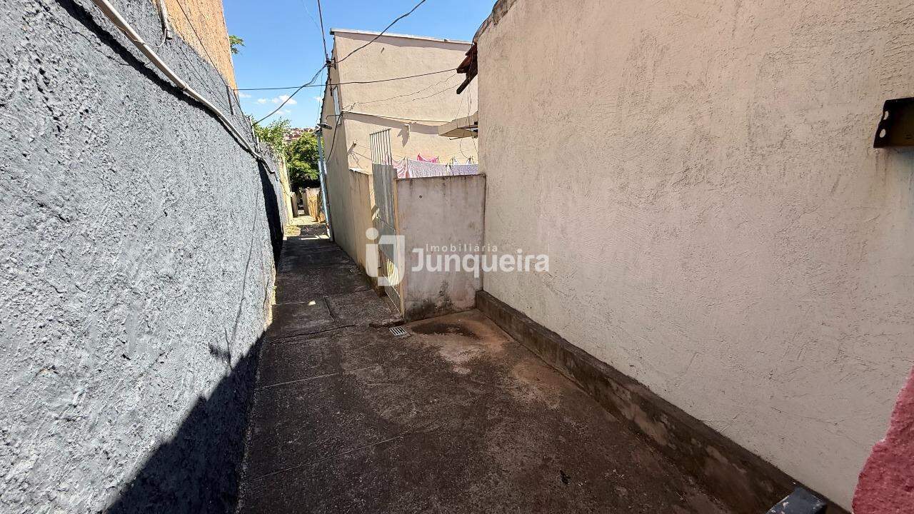 Casa para alugar, 1 quarto, 1 vaga, no bairro Jaraguá em Piracicaba - SP