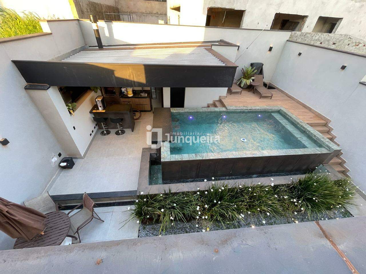 Casa em Condomínio à venda no Villa D'Aquila, 3 quartos, sendo 3 suítes, 4 vagas, no bairro Villa Dáquila em Piracicaba - SP