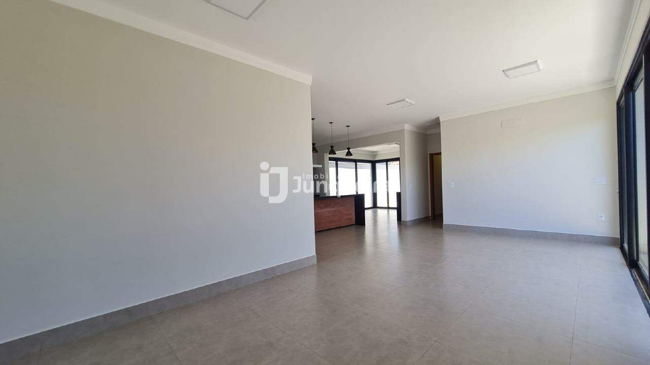 Casa em Condomínio para alugar no Vivendas de Java , 3 quartos, sendo 1 suíte, 4 vagas, no bairro Vivendas de Java em Rio das Pedras - SP