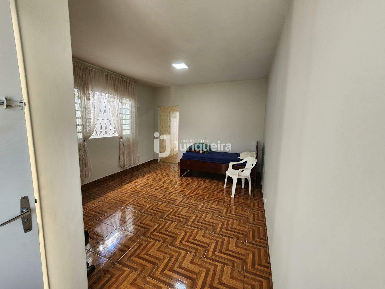 Casa à venda, 2 quartos, 1 vaga, no bairro Jardim Caxambu em Piracicaba - SP