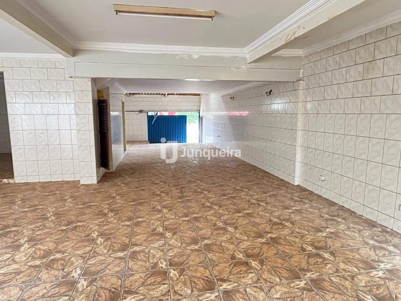 Casa à venda, 3 quartos, sendo 3 suítes, 6 vagas, no bairro Alemães em Piracicaba - SP