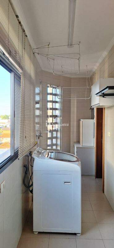 Apartamento à venda no Edifício Tivoli, 3 quartos, sendo 1 suíte, 2 vagas, no bairro Alemães em Piracicaba - SP