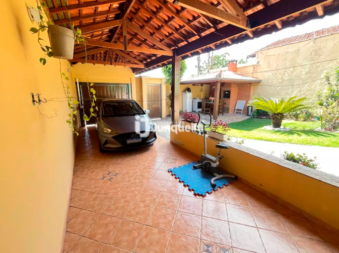 Casa à venda, 2 quartos, sendo 1 suíte, 2 vagas, no bairro Jardim Três Marias em Piracicaba - SP