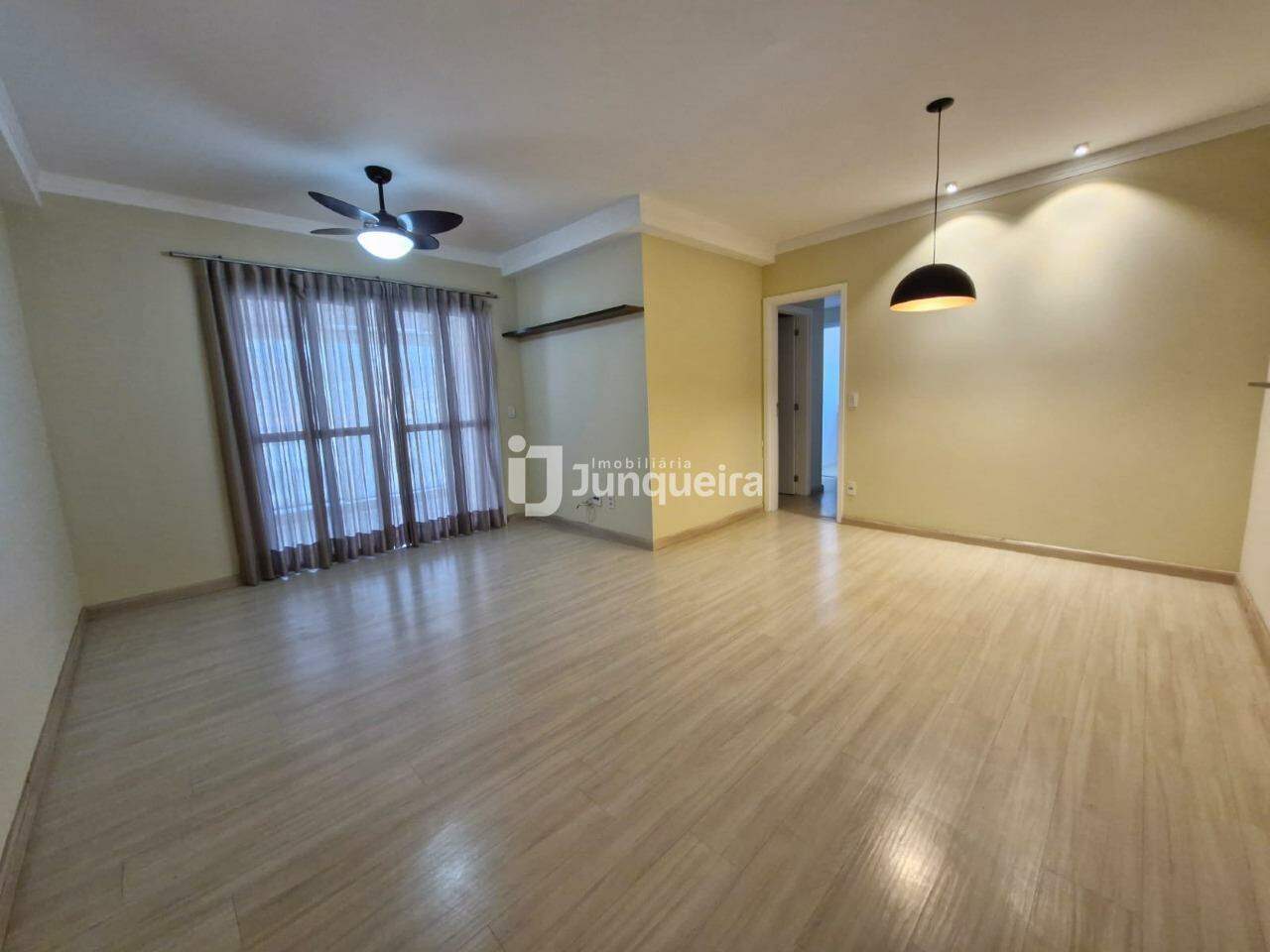 Apartamento à venda no Saint Louis, 3 quartos, sendo 1 suíte, 2 vagas, no bairro Centro em Piracicaba - SP