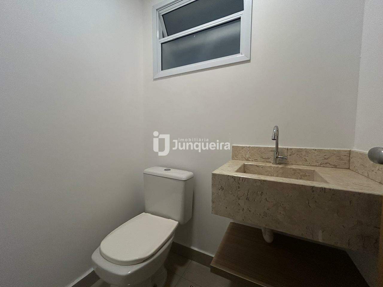 Apartamento à venda no San Victor, 3 quartos, sendo 1 suíte, 2 vagas, no bairro Cidade Alta em Piracicaba - SP