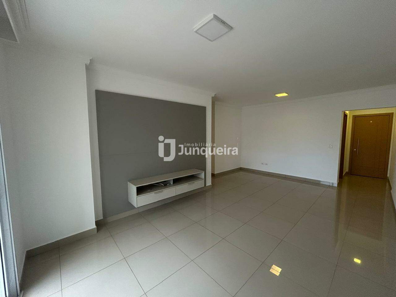 Apartamento à venda no San Victor, 3 quartos, sendo 1 suíte, 2 vagas, no bairro Cidade Alta em Piracicaba - SP