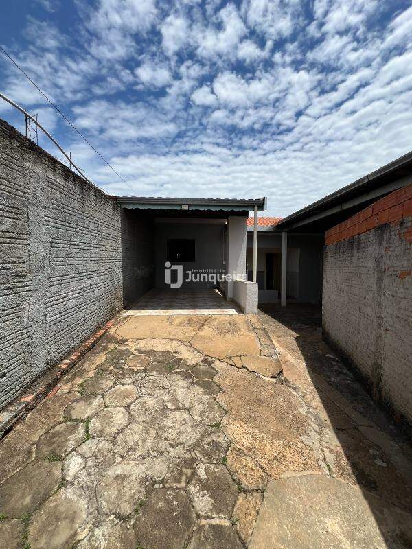 Casa para alugar, 3 quartos, 1 vaga, no bairro Jardim Bom Jesus em Rio das Pedras - SP