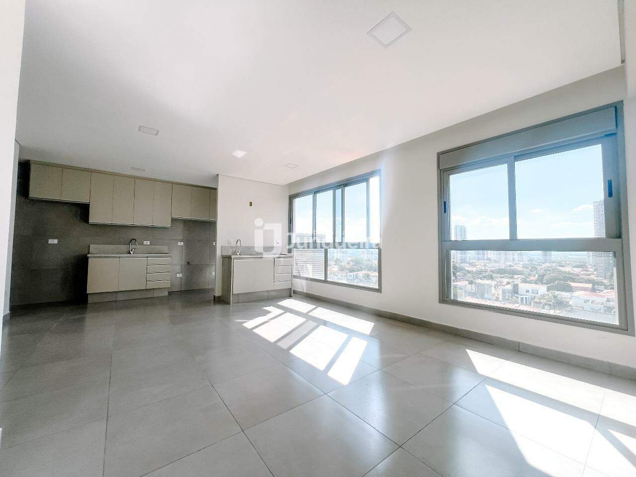 Apartamento à venda no Vista Queiroz, 2 quartos, sendo 2 suítes, 2 vagas, no bairro São Judas em Piracicaba - SP