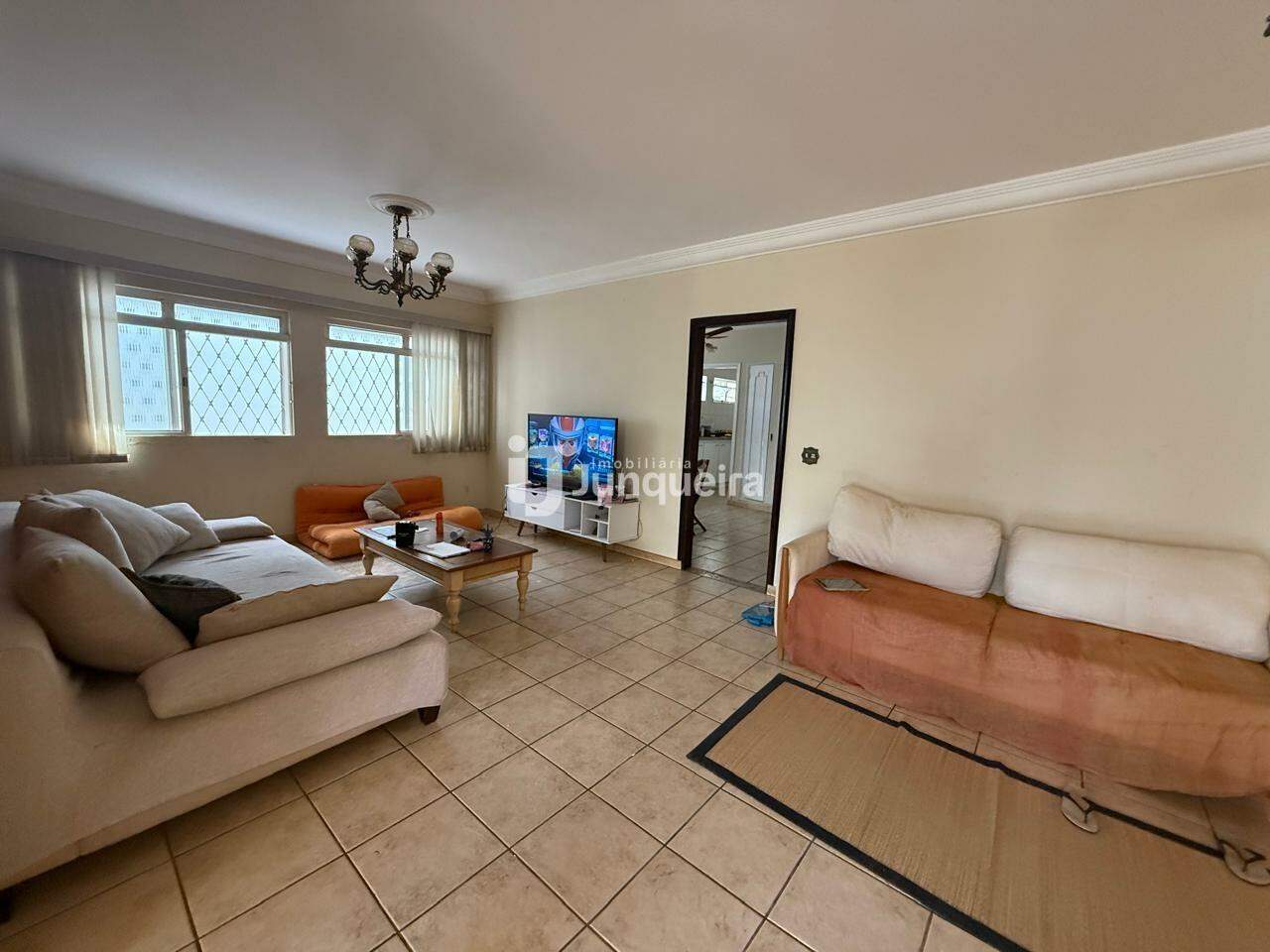 Casa à venda, 4 quartos, sendo 1 suíte, 3 vagas, no bairro São Dimas em Piracicaba - SP