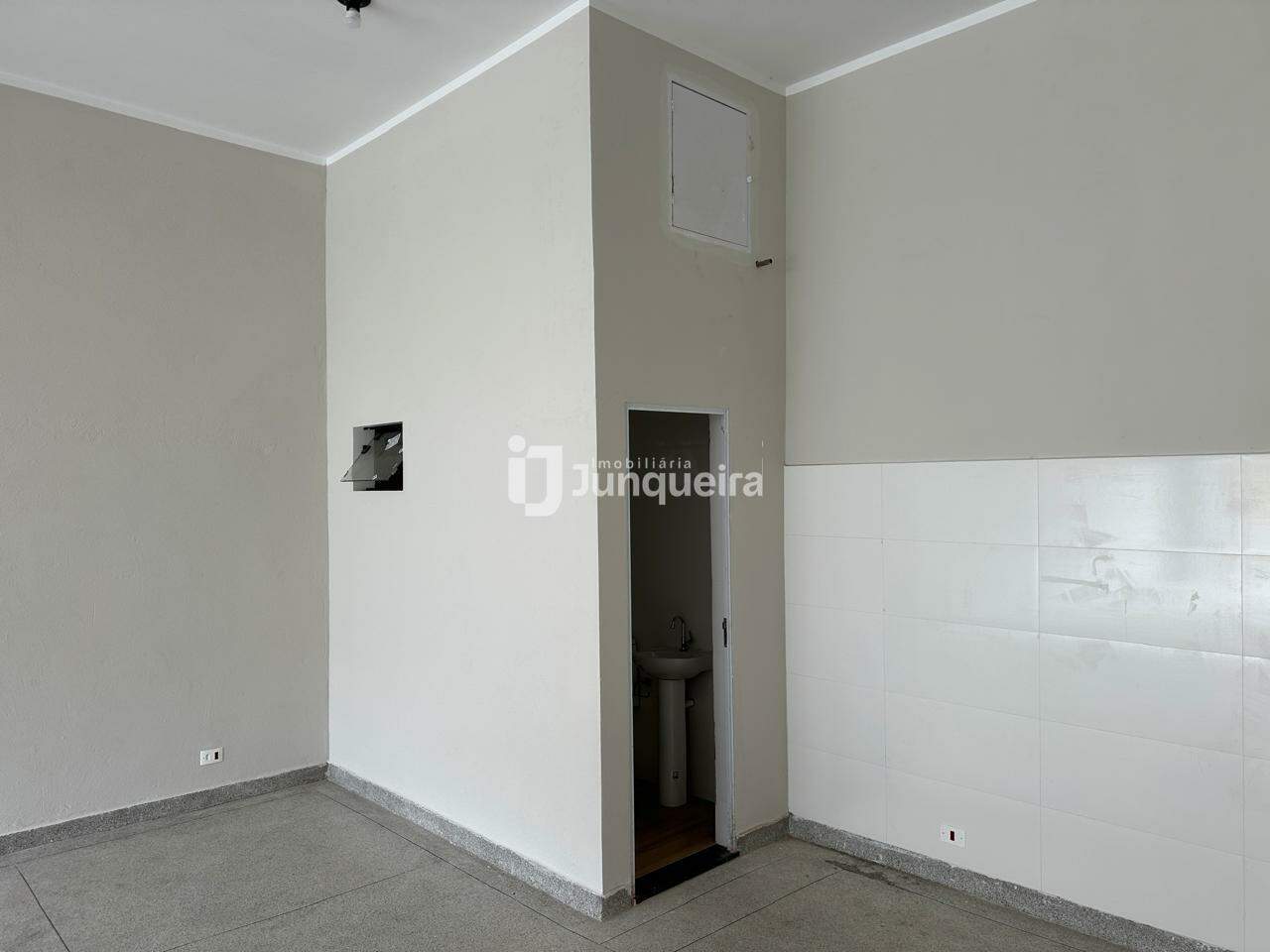 Salão para alugar, 2 vagas, no bairro Parque Conceição II em Piracicaba - SP