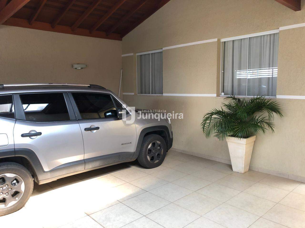 Casa à venda, 3 quartos, sendo 1 suíte, 2 vagas, no bairro Jardim Caxambu em Piracicaba - SP