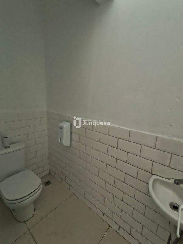 Salão para alugar, no bairro Cidade Alta em Piracicaba - SP