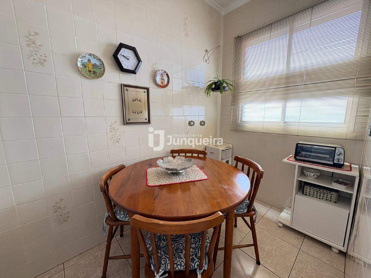 Apartamento à venda no Everest, 2 quartos, sendo 1 suíte, 2 vagas, no bairro Nova América em Piracicaba - SP