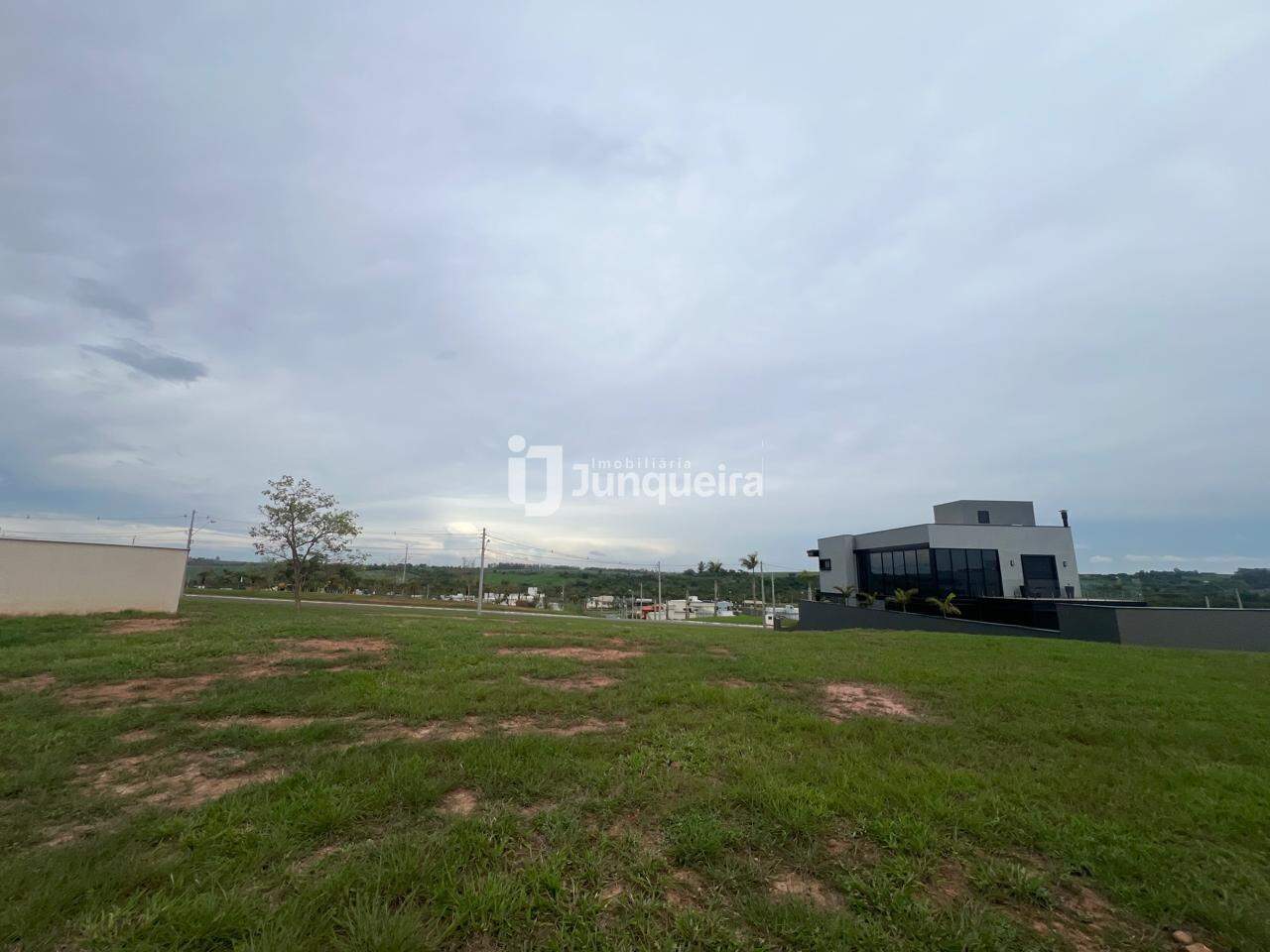Terreno em Condomínio à venda no Terras de Artemis, no bairro Residencial Terras de Ártemis (Ártemis) em Piracicaba - SP
