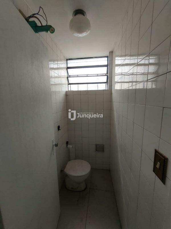 Salão para alugar, 1 vaga, no bairro Centro em Piracicaba - SP