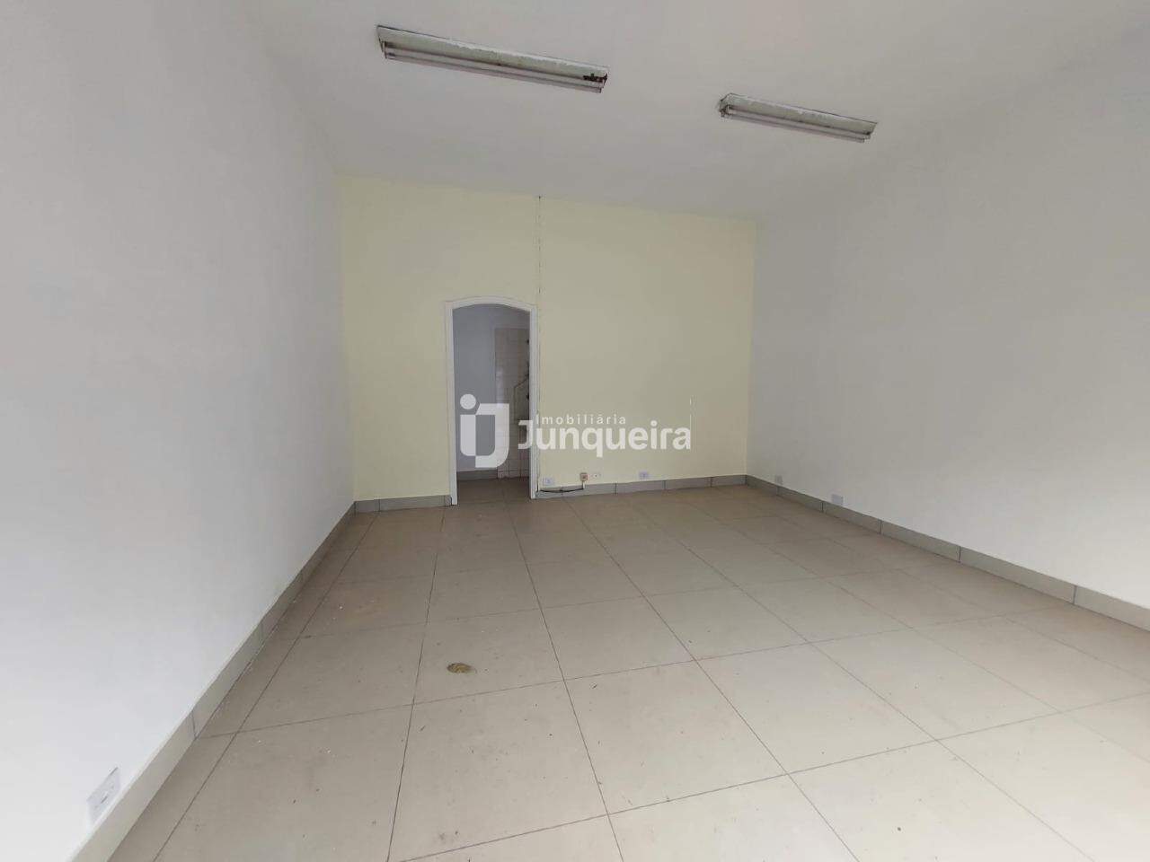 Salão para alugar, 1 vaga, no bairro Centro em Piracicaba - SP