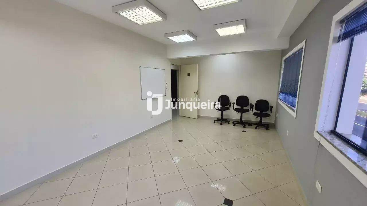 Sala Comercial para alugar, 1 vaga, no bairro Chácara Nazareth em Piracicaba - SP