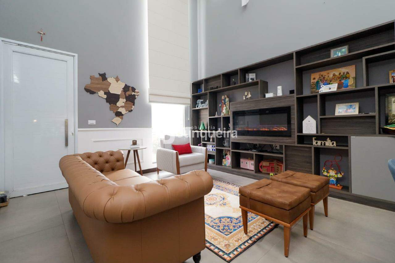 Casa para alugar, 3 quartos, sendo 2 suítes, 3 vagas, no bairro Residencial Santa Luzia em Charqueada - SP